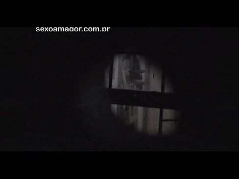 ❤️ Plavušu tajno snima voajer iz susjedstva skriven iza šupljih cigli ☑ Super porno kod nas