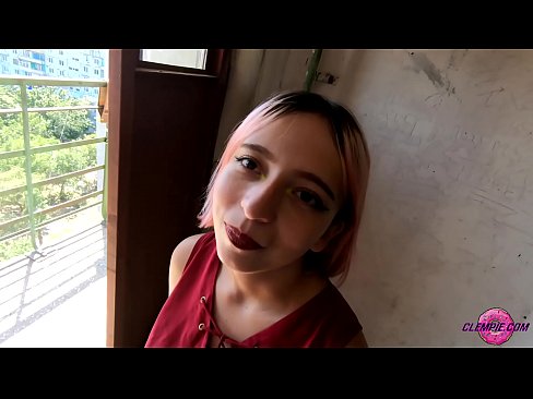❤️ Student Sensual siše stranca u zaleđu - sperma mu na licu ☑ Super porno kod nas